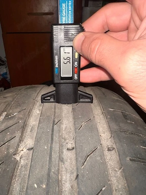 Vând două anvelope Continental 225:45/17 - imagine 2