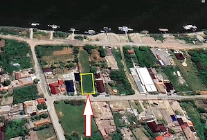  Teren între case cu utilități   la 2 pași de Brațul Borcea, Fetești  