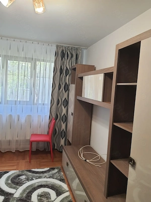 Inchiriez apartament 2 camere in Campina Strada  Eruptiei nr.65B.