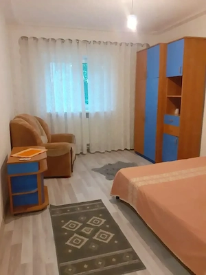 Garsoniera de închiriat 