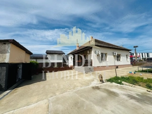 Casa pe principala in Giarmata  737mp teren - imagine 3