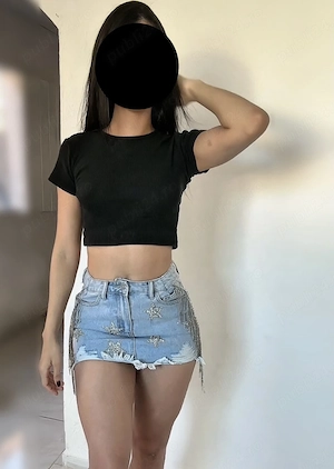 Tânăra brunetă , micuță , slim și open minded !!! - imagine 4