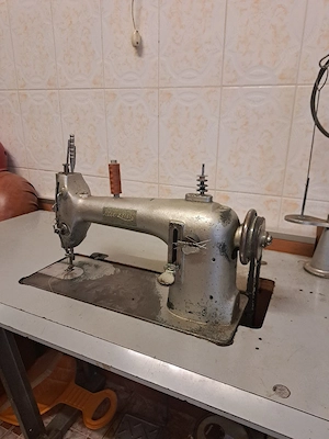 Triplok și mașină de cusut electrica 