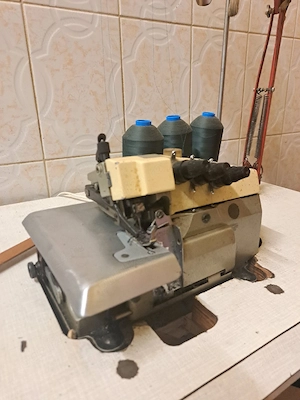 Triplok și mașină de cusut electrica  - imagine 3