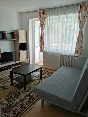 garsoniera trapezului-metrou 2 minute 1 decembrie