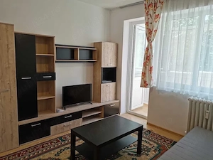 garsoniera trapezului-metrou 2 minute 1 decembrie - imagine 2