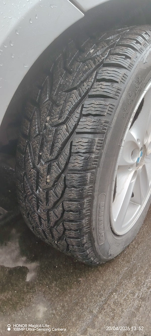 Vand 4 cauciucuri folosite 4 luni