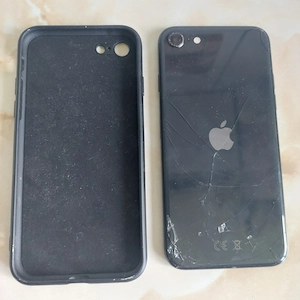 [SE2] Vând Apple iPhone SE 2 de 128Gb + husă BONUS [poze reale] - imagine 4