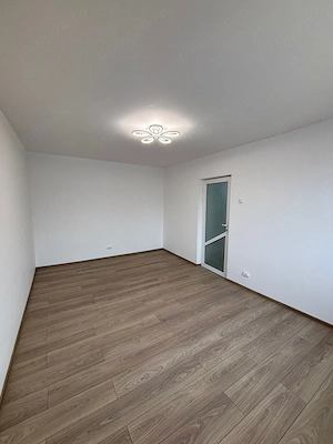 De vanzare apartament cu 2 camere și balcon, decomandate, 48.500 euro - imagine 4