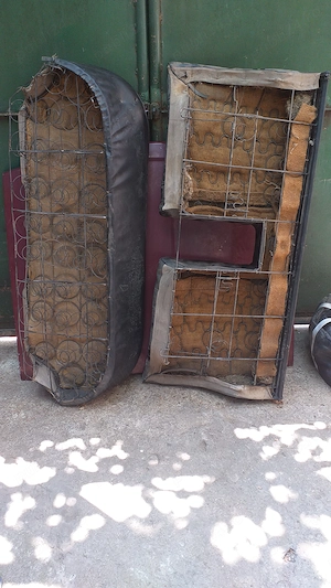 Scaun si perne spate Dacia 1300 - imagine 2