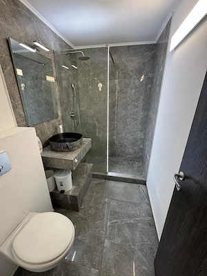 Apartament cu 4 camere garaj, Complexul Studentesc - imagine 11