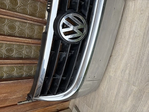 Vând grila VW touran  - imagine 3