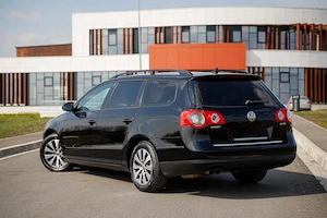 Volkswagen Passat 2.0 TDI 140 CP - imagine 3