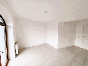 Vila deosebita cu arhitectura unica   Prelungirea Ghencea - imagine 9