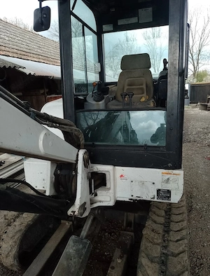 vand miniexcavator Bobcat - imagine 5