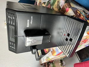 Vind Expresor saeco minuto în stare bună de funcționare cu predare doar în Sibiu