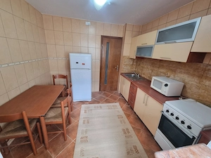 DE INCHIRIAT - Apartament 2 camere, decomandat, Mega Mall - imagine 5