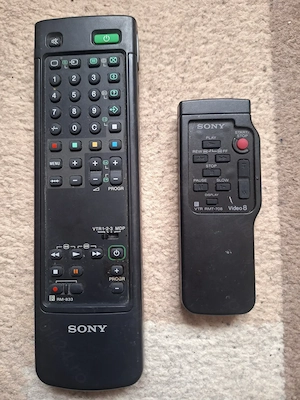 Telecomanda Sony RM-833 VTR RMT - 708 Video8 RMT-D166P RM-ED008 original - imagine 2