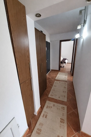 DE INCHIRIAT - Apartament 2 camere, decomandat, Mega Mall - imagine 9