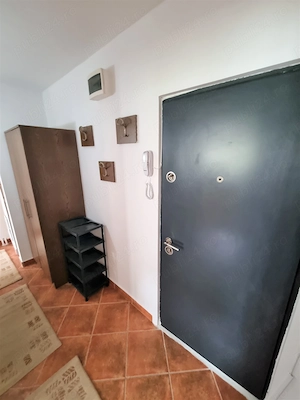 DE INCHIRIAT - Apartament 2 camere, decomandat, Mega Mall - imagine 8