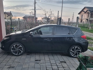 Toyota Auris, hybrid, 2015, 137013 km - imagine 2