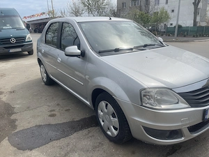 Logan  Laureate an fabricație 2009 - imagine 2