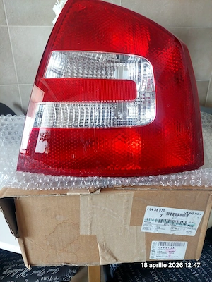 lampa spate Octavia 2