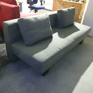 Canapea extensibilă cu ladă 