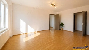 3D! Renovat, luminos, cu vedere panoramica, Vlahuta, Brasov.