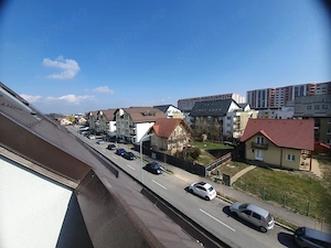 Vand apartament 3 camere