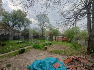 Casa de vanzare, la strada principala, zona ARCANI  - imagine 8