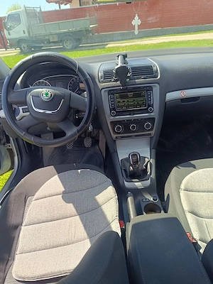 Skoda Octavia, 2011, 1.6 Diesel  - imagine 4