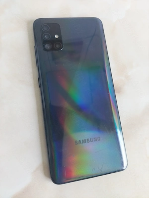 [A51] Vând Samsung Galaxy A51 [perfect funcțional] [cu o fisură] [poze reale] - imagine 4
