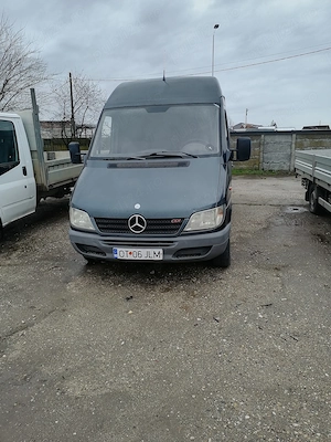 Vând Mercedes Benz Sprinter 