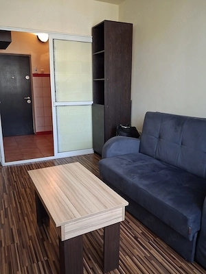 Garsoniera ,Zona Far