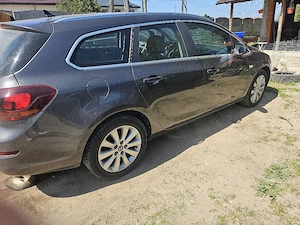 opel astra j break - imagine 2