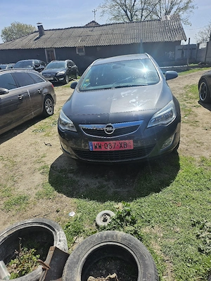 opel astra j break - imagine 5