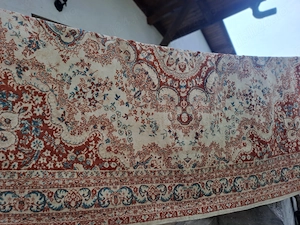 Vând covor original de Cisnădie - lână %, dimensiune: 2,50 3,50 