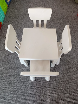 Masa MAMMUT Ikea alba pt copii cu 4 scaune - imagine 3