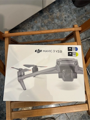 Drona DJI Mavic 3 varianta 2.0 Aircraft & Gimbal Module ( cu elice incluse )