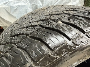 Set 4 Anvelope Iarnă Goodyear UltraGrip Performance 8 | 245/45 R18 ★ MO - imagine 2