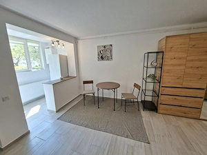 Inchiriez garsoniera zona Mihai Viteazu renovata la cheie - imagine 2