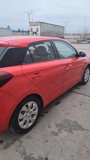 Hyundai i20 benzină și gpl 