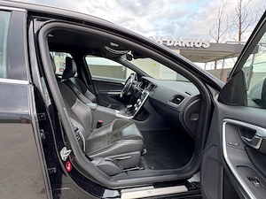 volvo V60 2016 Automat r Design webasto piele navi alcantara rate garantie - imagine 11