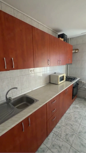 Proprietar!Brancoveanu 2 camere 5 8 61mp 4 minute de METROU SI PARC MOBILAT LUMINOS( orientareVEST) - imagine 4