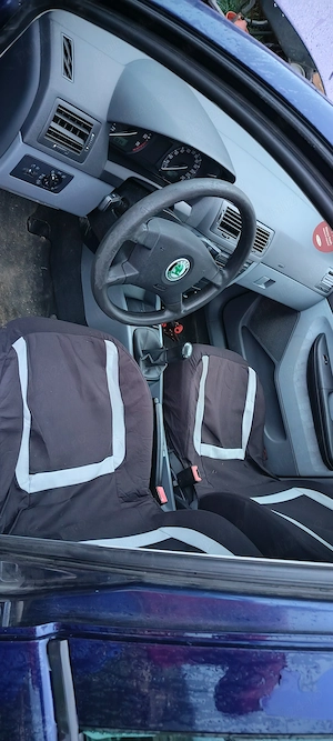 Vând urgent skoda fabia  - imagine 4