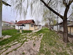 Casa in centrul com Maciuca, Oveselu, jud Valcea - imagine 5