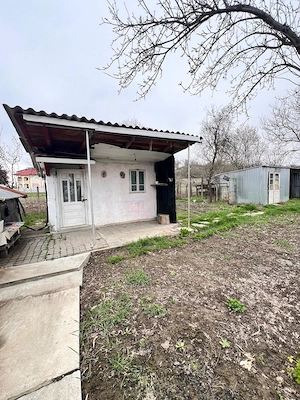 Casa in centrul com Maciuca, Oveselu, jud Valcea - imagine 8