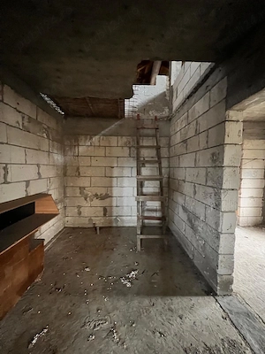 Casa in centrul com Maciuca, Oveselu, jud Valcea - imagine 12