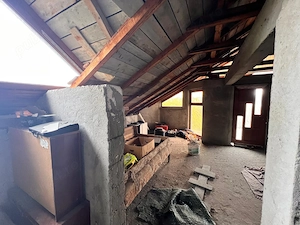 Casa in centrul com Maciuca, Oveselu, jud Valcea - imagine 19